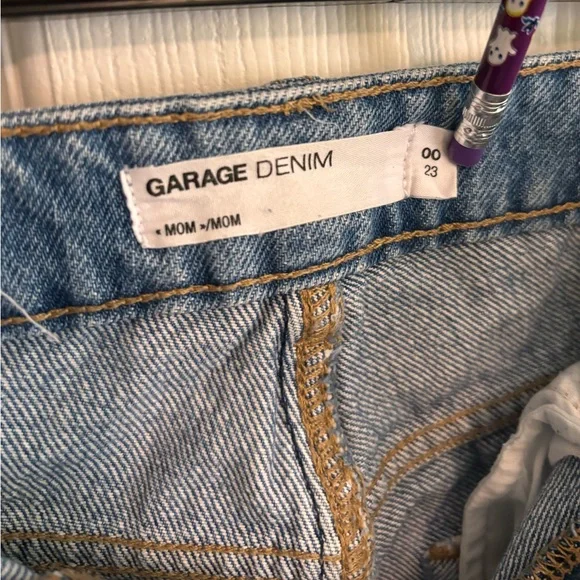 Garage Mom Jeans - Picture 2 of 5